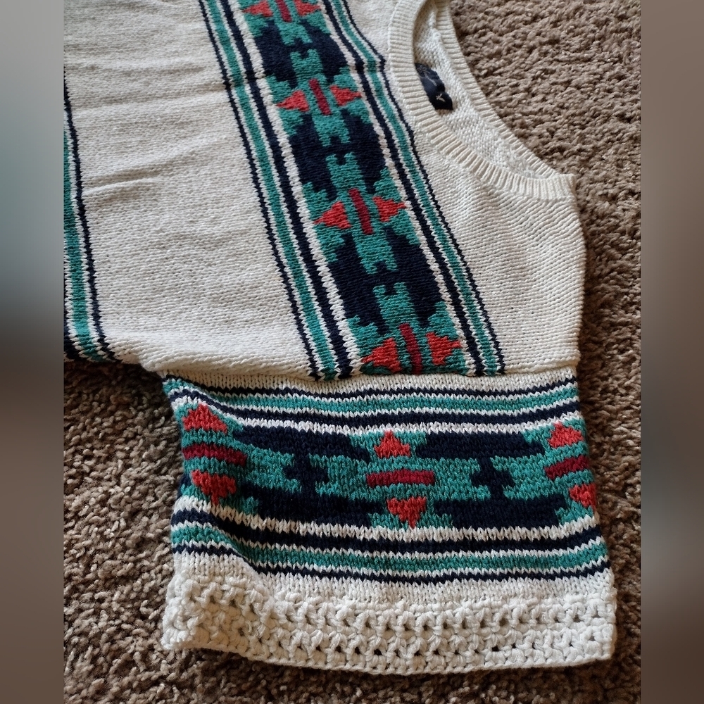 American Eagle Southwestern Aztec Short Sleeve Knit Sweater Small Petite - Picture 2 of 12